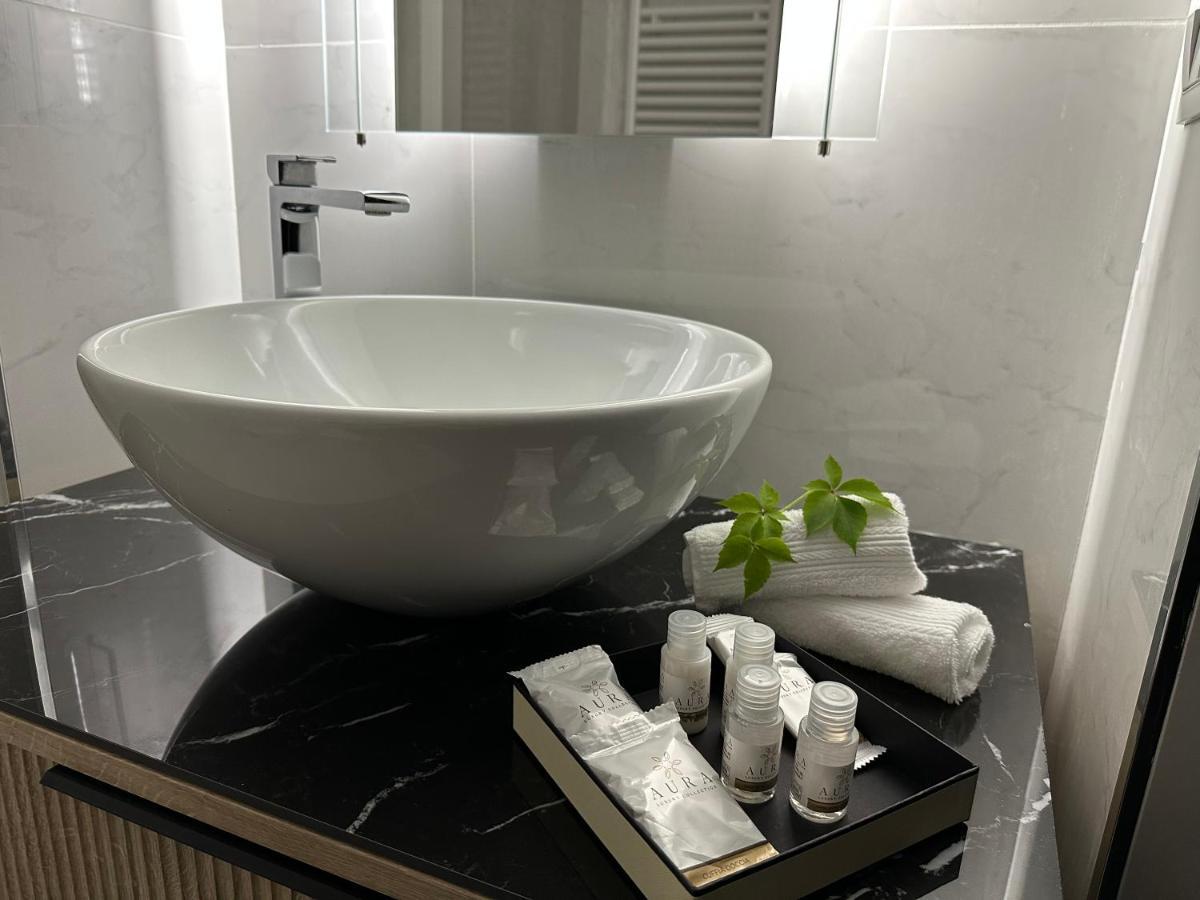 Jacuzzi Luxury Apartment In The Town Centre Turyn Zewnętrze zdjęcie