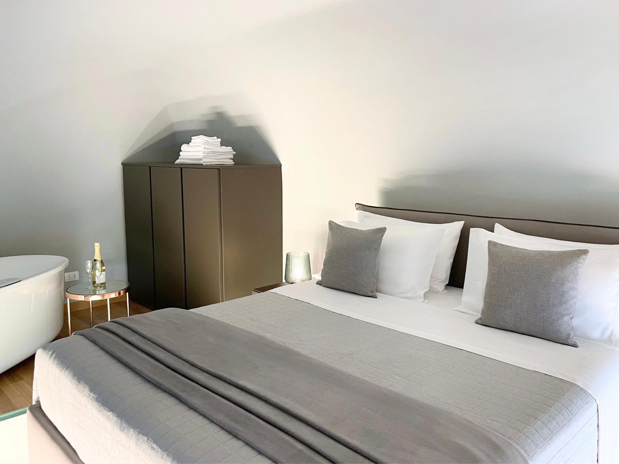 Jacuzzi Luxury Apartment In The Town Centre Turyn Zewnętrze zdjęcie